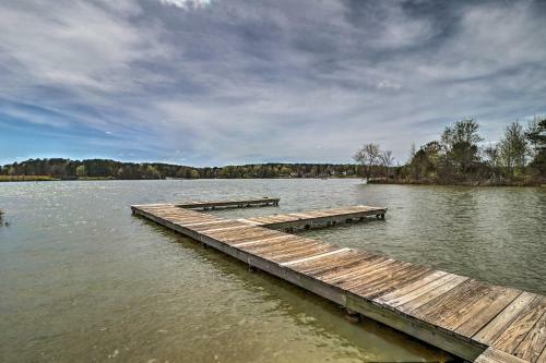 Lakefront Eatonton House With Dock Near Boat Ramp!