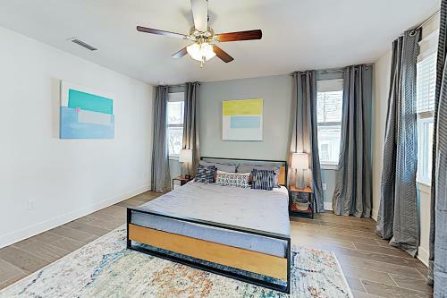 New Listing! Coastal Paradise - Walk To Beach Home