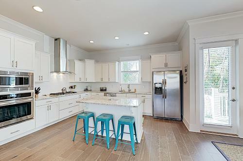 New Listing! Coastal Paradise - Walk To Beach Home
