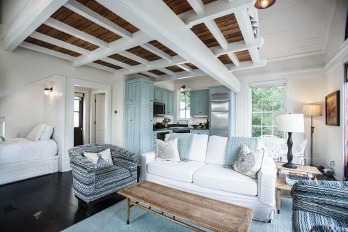 Gulf-view Benoit Carriage House At Rosemary Beach Cottage