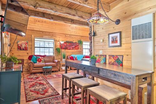 Rustic Duck Creek Village Cabin With Fire Pit!