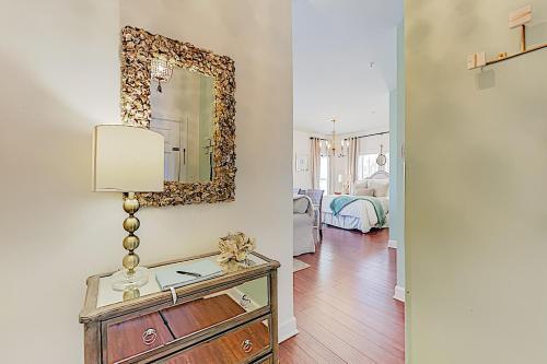 Apartamento Driftwood Studio - Steps To Pools, Hot Tub & Beach Condo