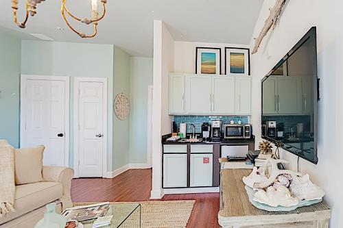 Apartamento Driftwood Studio - Steps To Pools, Hot Tub & Beach Condo