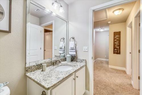 35 Grayling Way Home