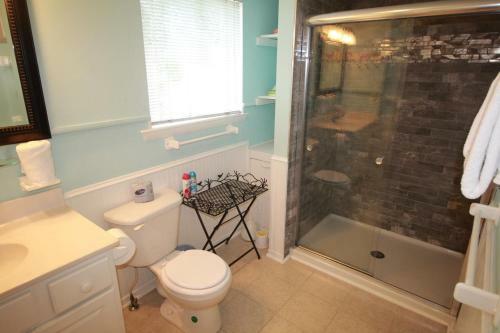 380 Tarpon - Five Bedroom House
