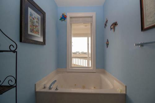 24 Sea Mist - Three Bedroom House