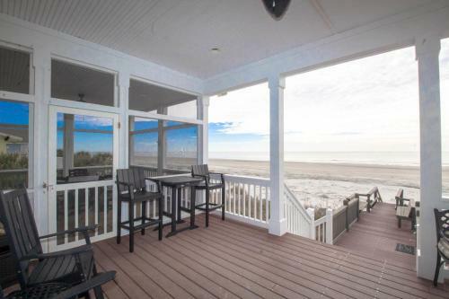 412 Tarpon - Five Bedroom House