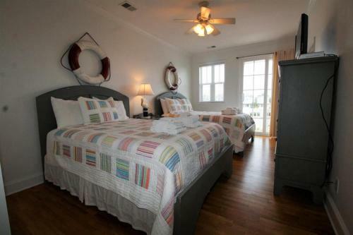 27 Quarterdeck - Three Bedroom House