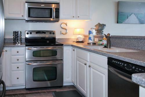 27 Quarterdeck - Three Bedroom House