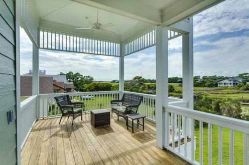 449 Tarpon - Five Bedroom House