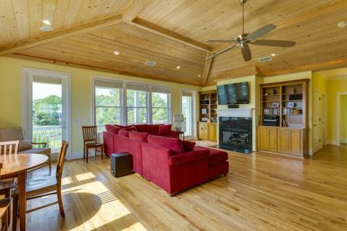 449 Tarpon - Five Bedroom House