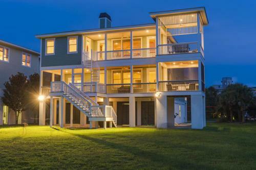 449 Tarpon - Five Bedroom House