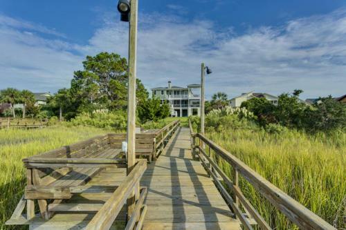 449 Tarpon - Five Bedroom House