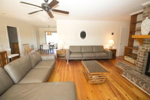 475 Tarpon Boulevard - Four Bedroom House
