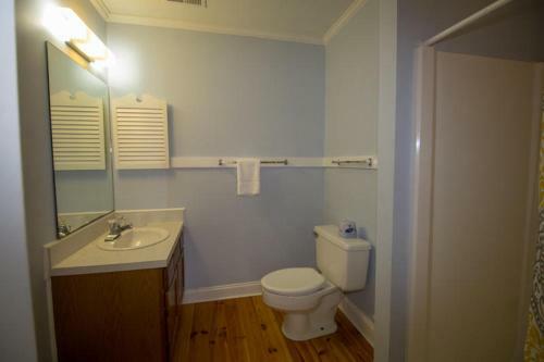 475 Tarpon Boulevard - Four Bedroom House