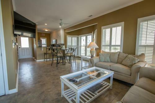 314 Ocean Point Dr