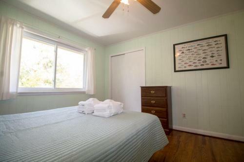 601 Dolphin Road - Five Bedroom House