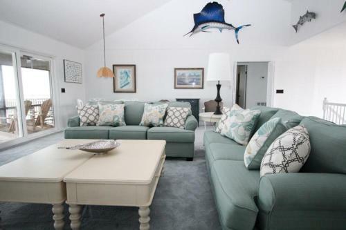474 Tarpon - Six Bedroom House