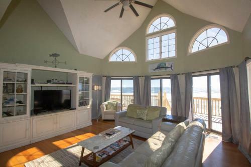 805 Marlin Drive - Five Bedroom House