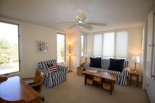 458 Tarpon - Five Bedroom House