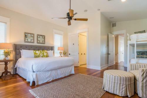Pelican Paradise Unit B 179 Pelican Circle