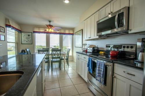 137 Captain John Fripp Villa