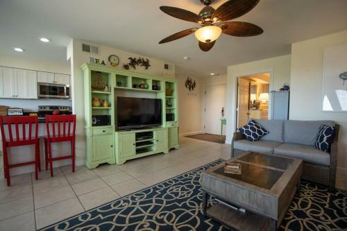 137 Captain John Fripp Villa