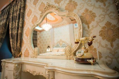 Caravan Castle Boutique Hotel