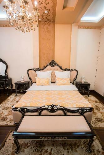 Caravan Castle Boutique Hotel