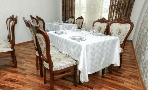 Hostal Luxury Guesthouse