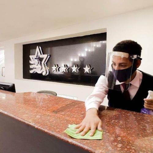 Hotel Cristina Suites