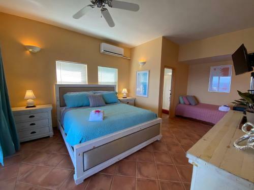 Hostal The Breeze-a Boutique Villa Experience