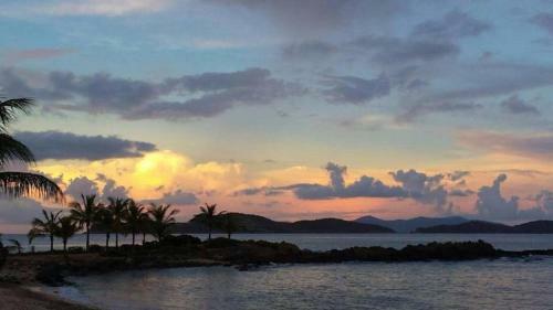 Amazing Views Ocean Front Sapphire Village