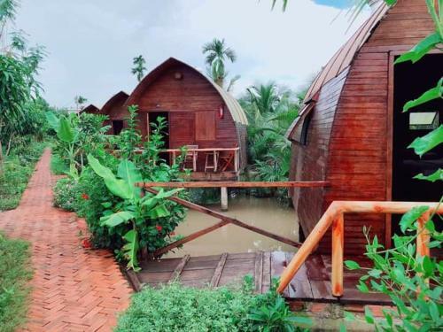 Hong Thai River Side Homestay