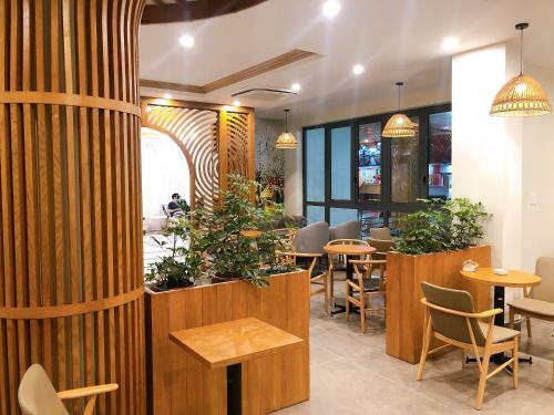 Gia Qu� Hotel