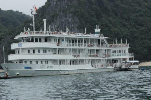 Cat Ba Rainbow Travel & Hotel