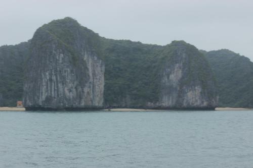 Cat Ba Rainbow Travel & Hotel