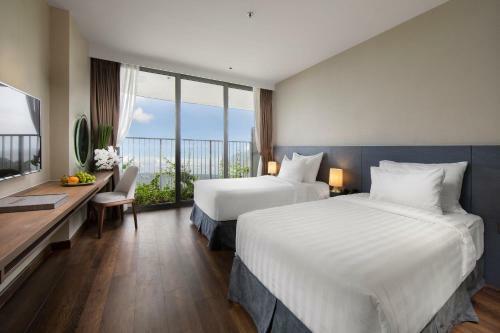 Hotel Flamingo Cat Ba Beach Resort