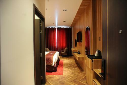 B.o.b Hotel Signature