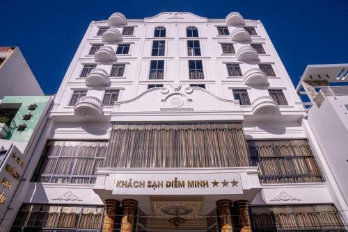 Hotel Kh�ch S?n Di?m Minh