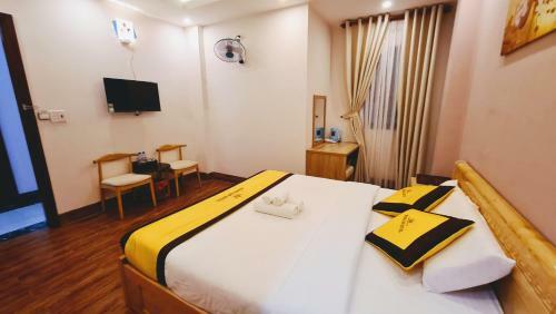 Ho�ng Gia Hotel C�n ??o
