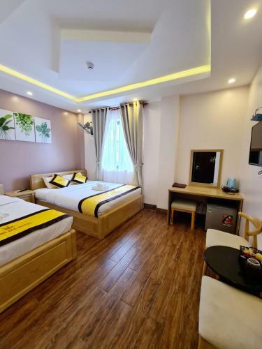 Ho�ng Gia Hotel C�n ??o