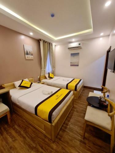 Ho�ng Gia Hotel C�n ??o
