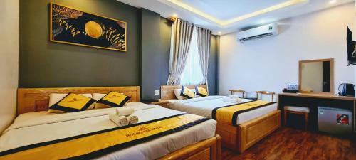 Ho�ng Gia Hotel C�n ??o
