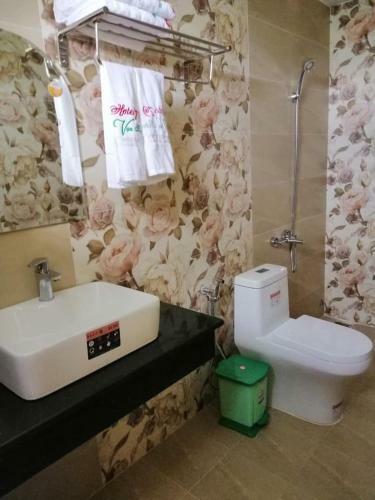 Hotel Kh�ch S?n V?n Xu�n 79
