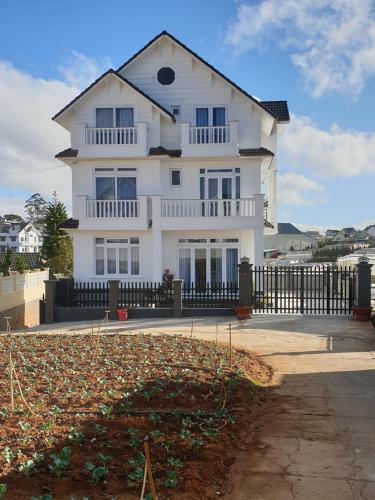 Apartamento Dalatsunset Home