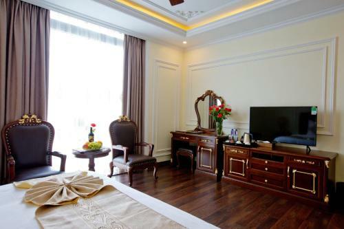 Th�i H� Luxury Hotel