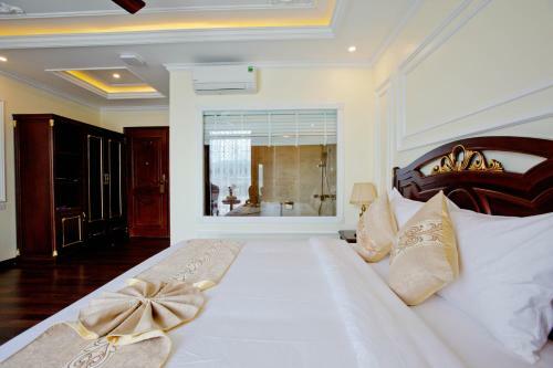 Th�i H� Luxury Hotel