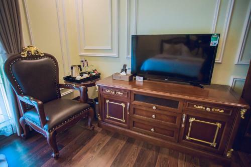 Th�i H� Luxury Hotel