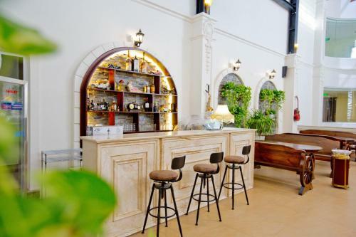 Th�i H� Luxury Hotel